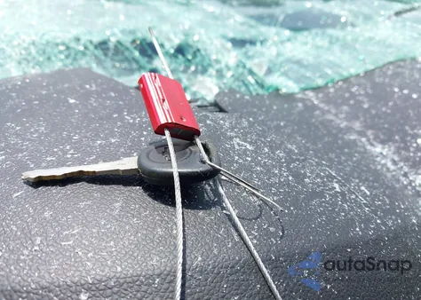 2013 Chevrolet Suburban 1500 Lt from USA, damaged, VIN 1GNSKJE79DR267600